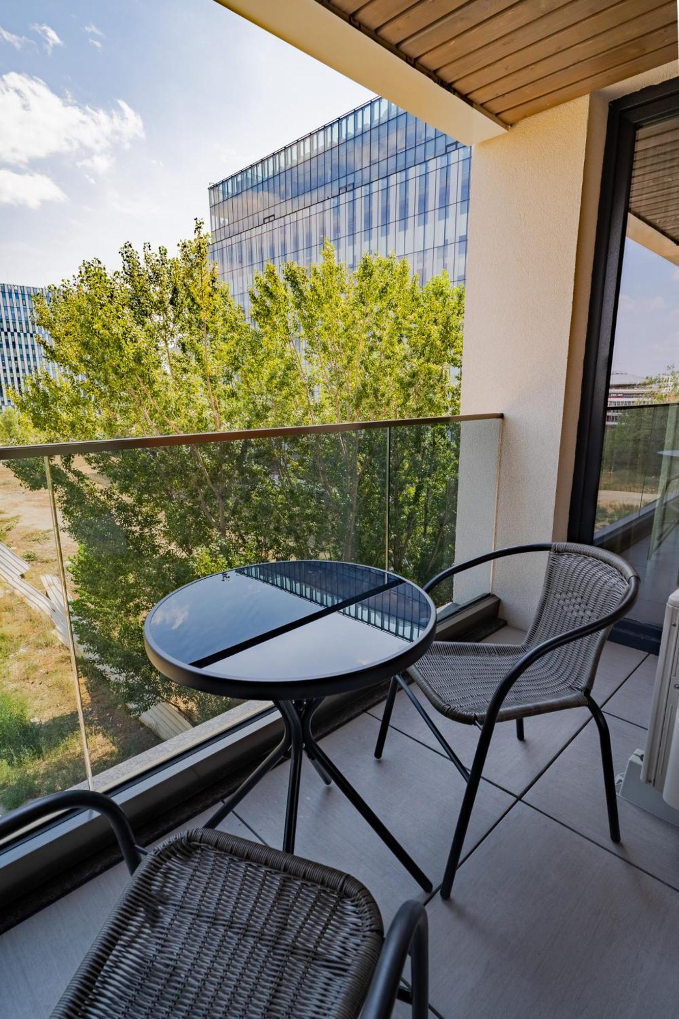 Amazing View Apartments - Iuliu Maniu & Politehnica Park 布加勒斯特 外观 照片