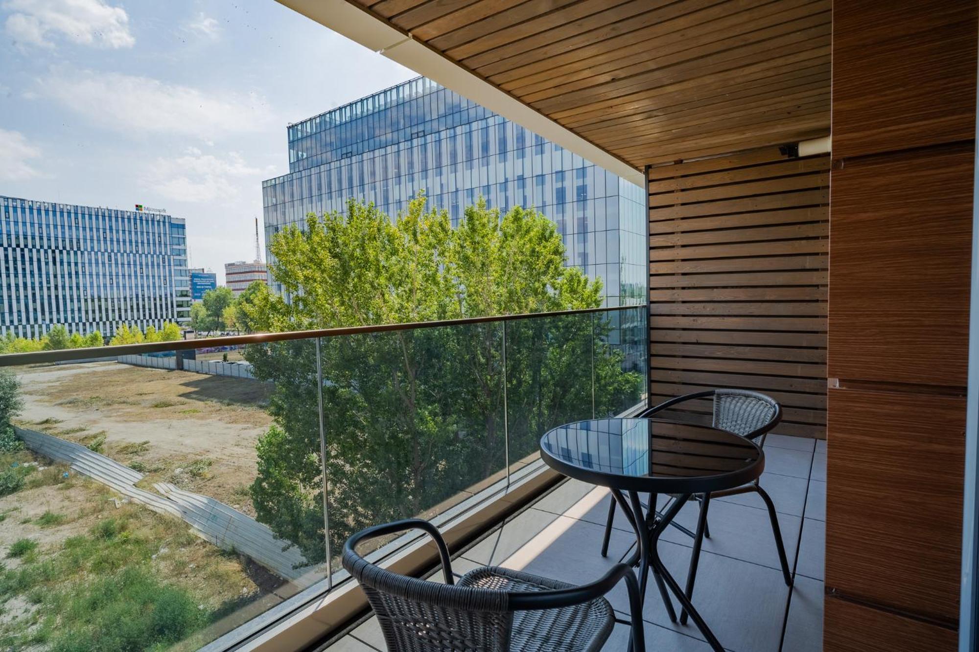 Amazing View Apartments - Iuliu Maniu & Politehnica Park 布加勒斯特 外观 照片